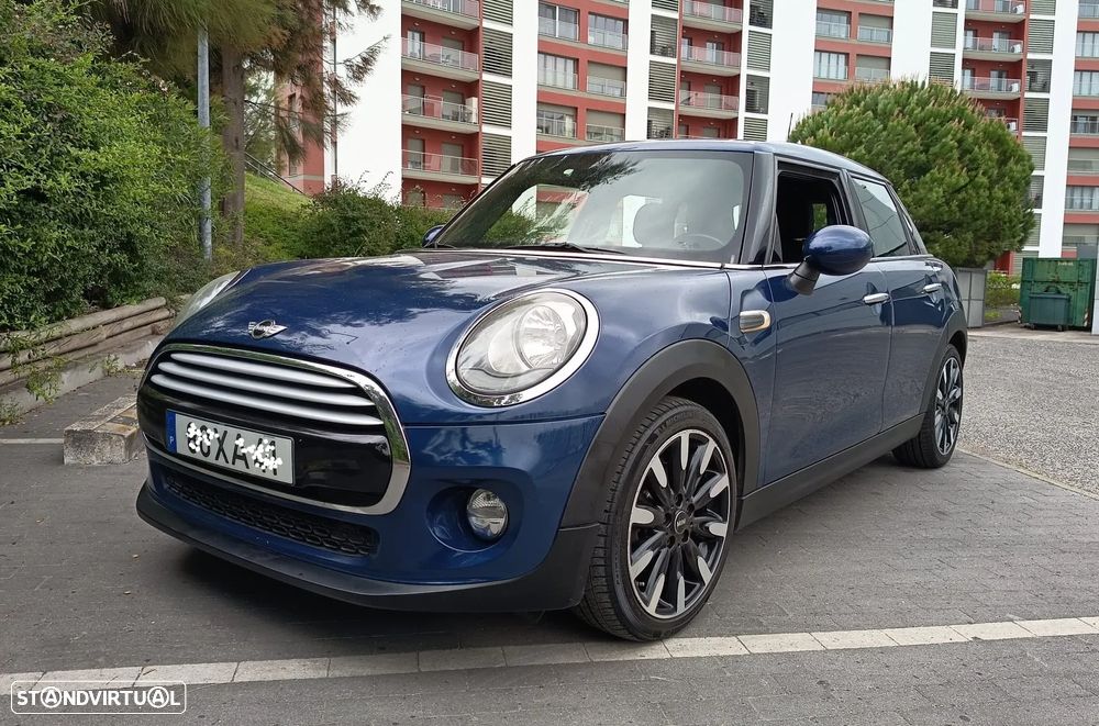 MINI 5 Portas Cooper D - 1
