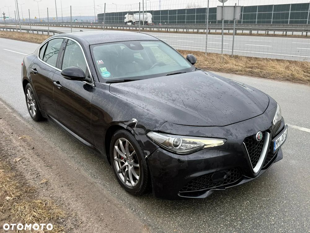 Alfa Romeo Giulia - 6