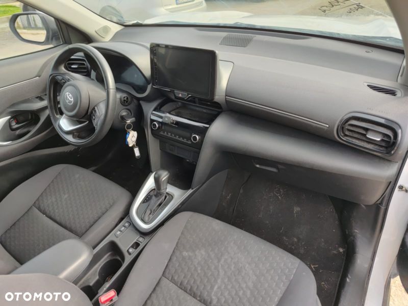 Toyota Yaris Cross - 32