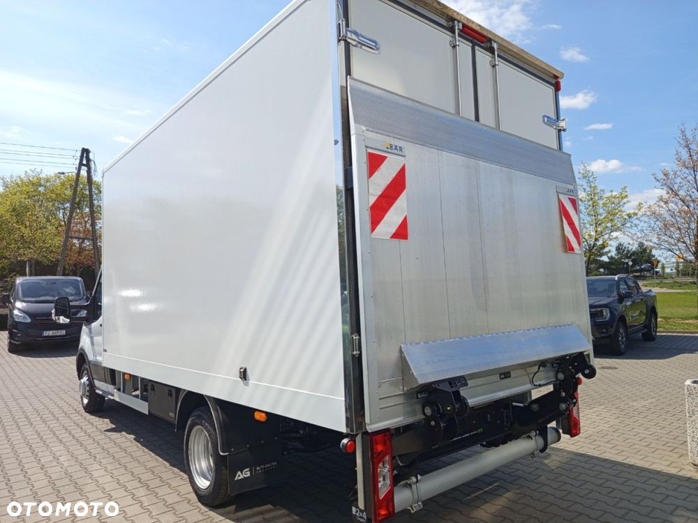 Ford Transit - 6