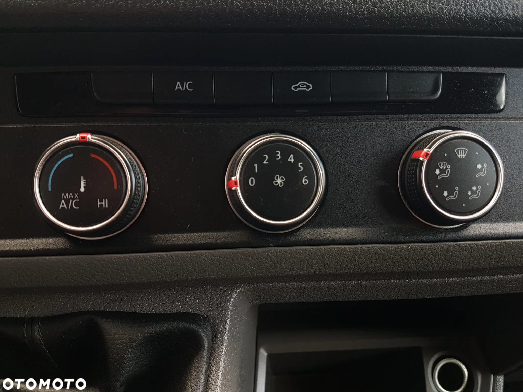 Volkswagen CRAFTER 8 EP KONTENER 4,10x2,15x2,32 KLIMA 2,0 TDI KRAJOWY DMC 3500 KG - 24
