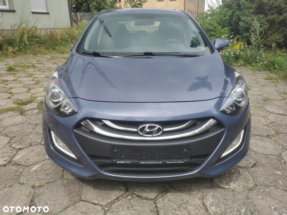 Hyundai i30 1.6 CRDi BlueDrive Classic + - 2