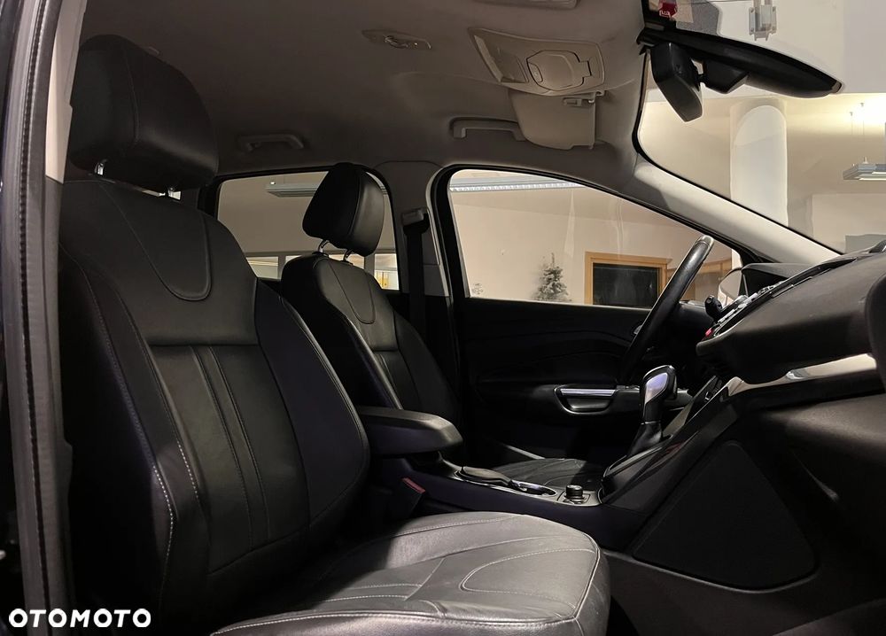 Ford Kuga 2.0 TDCi 4x4 Titanium - 28