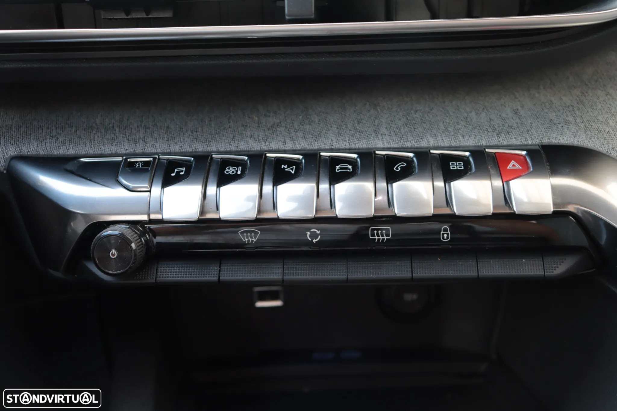 Peugeot 5008 1.2 PureTech Allure EAT8 - 21