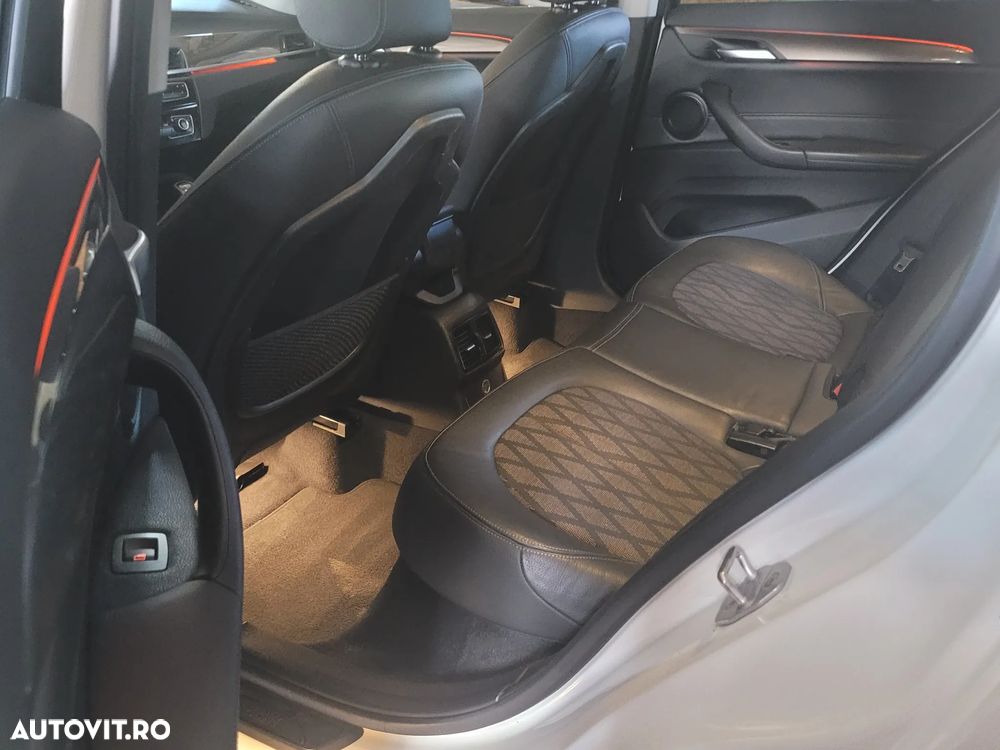 BMW X1 sDrive18i - 11