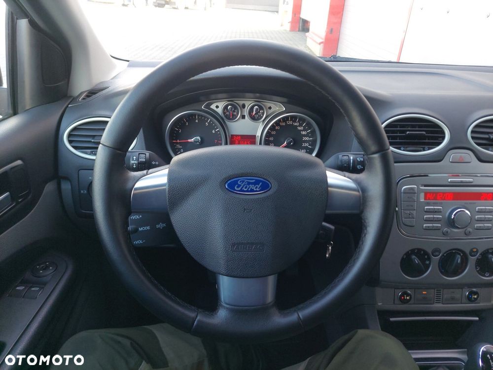 Ford Focus - 12