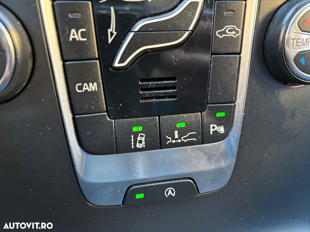 Volvo V40 D2 Basic - 18