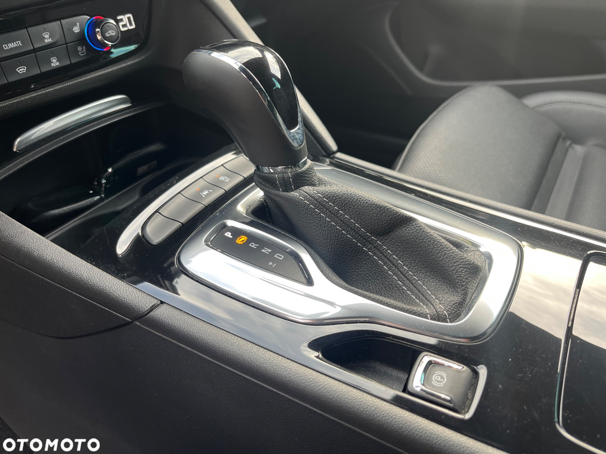 Opel Insignia - 23