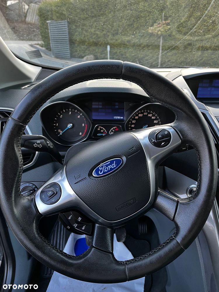 Ford Grand C-MAX - 11