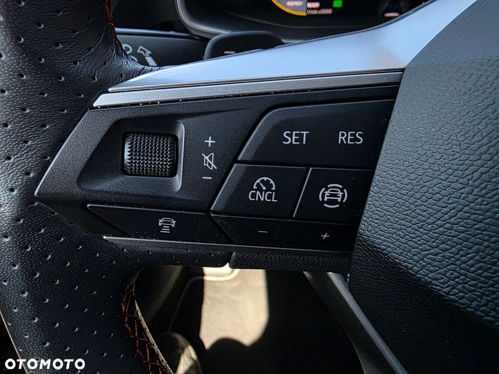 Seat Leon 1.5 eTSI FR DSG - 14