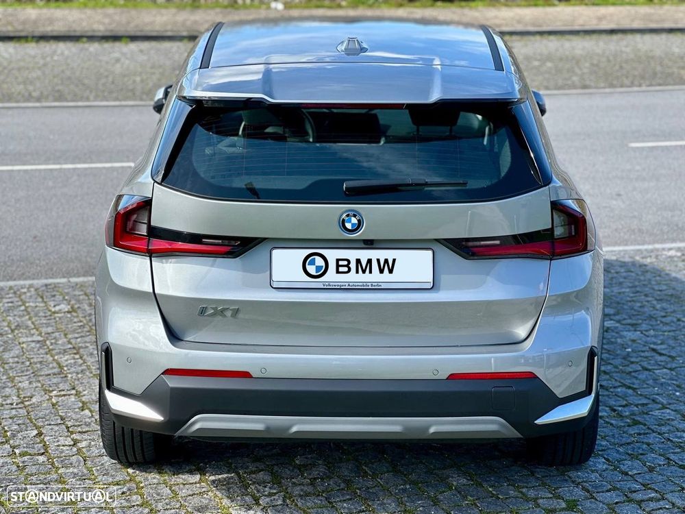 BMW iX1 xDrive30 xLine - 7