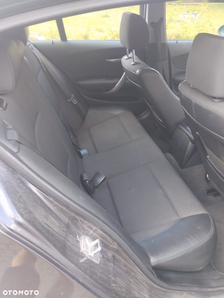 BMW Seria 1 - 18