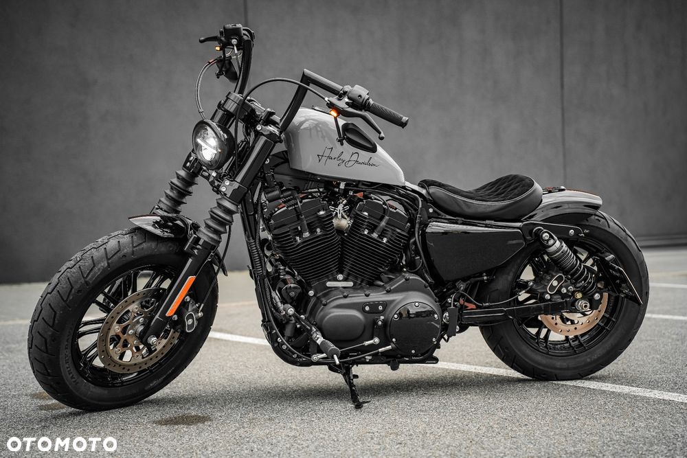 Harley-Davidson Sportster Forty-Eight - 4