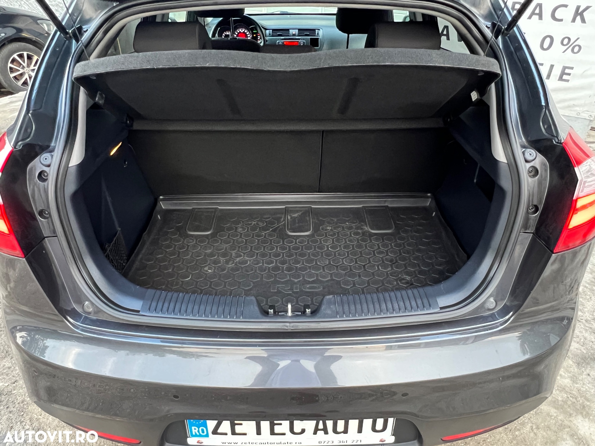 Kia Rio 1.4 CRDi 90 Platinum Edition - 18