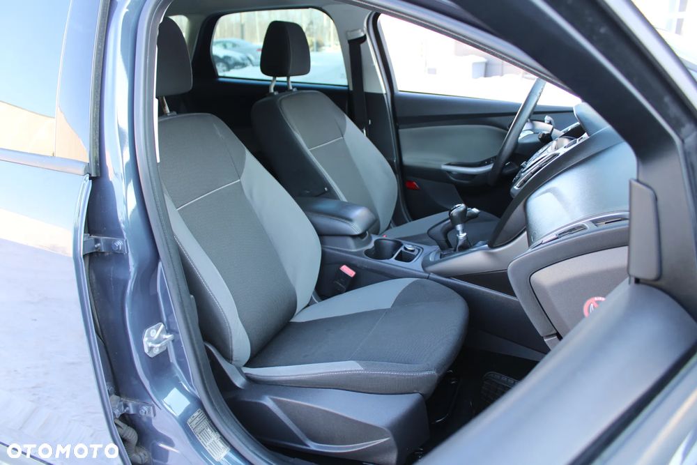 Ford Focus SW - 24