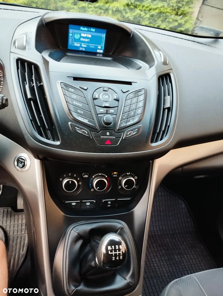 Ford Kuga ver-1-6-ecoboost-2x4-trend - 17