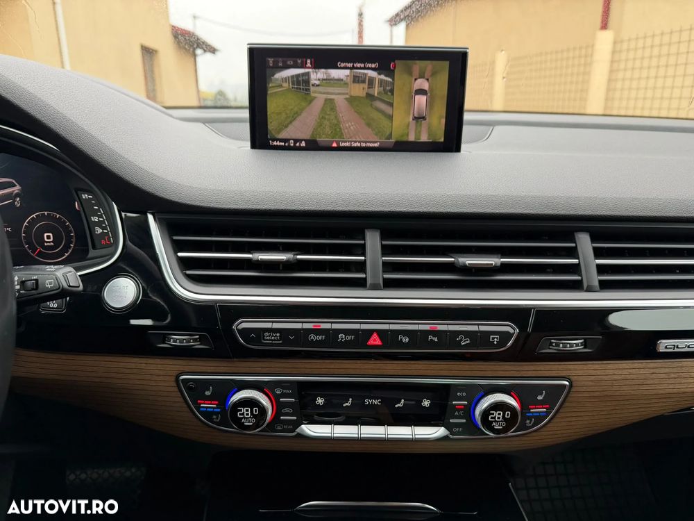 Audi Q7 - 14