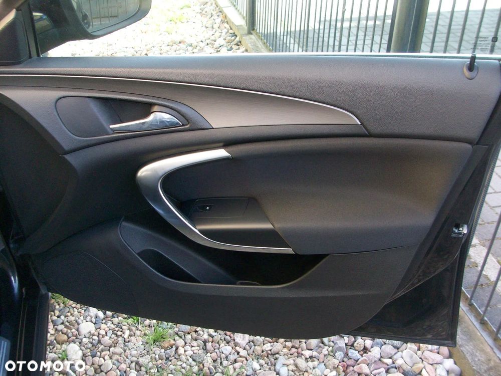 Opel Insignia 2.0 CDTI EcoFLEX Start/Stop Edition - 10