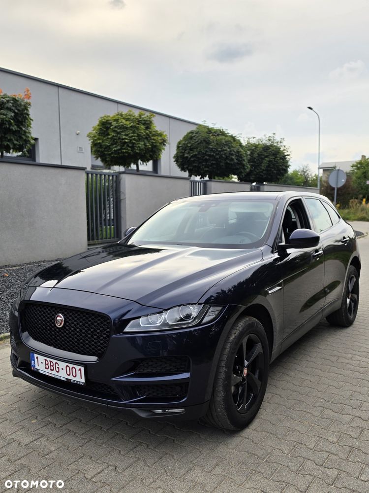Jaguar F-Pace 20d Prestige - 9