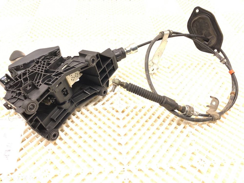 DŹWIGNIA ZMIANY BIEGÓW  LEXUS NX (_Z1_) 2014 - 2022 300h AWD (AYZ15_) 114 kW [155 KM] Hybryda - 4