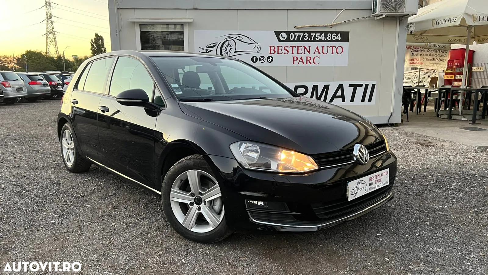 Volkswagen Golf - 31