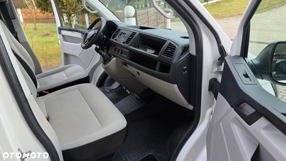 Volkswagen Transporter T6 - 24