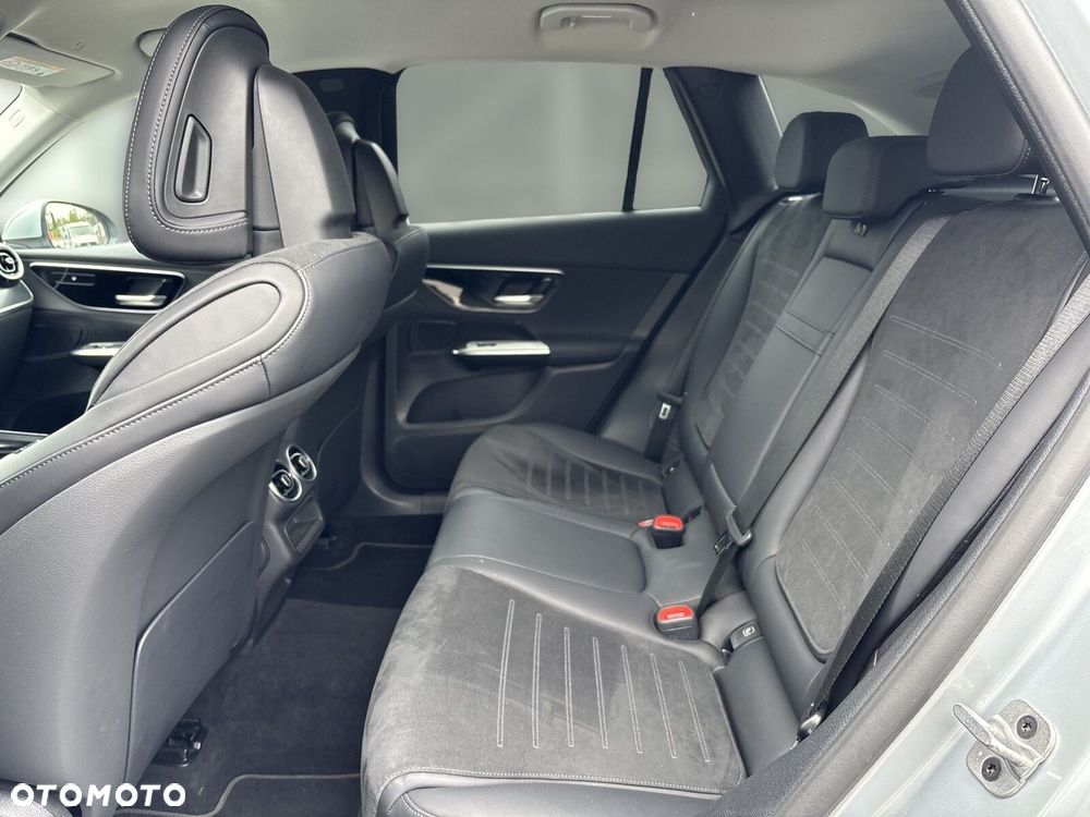 Mercedes-Benz GLC - 24