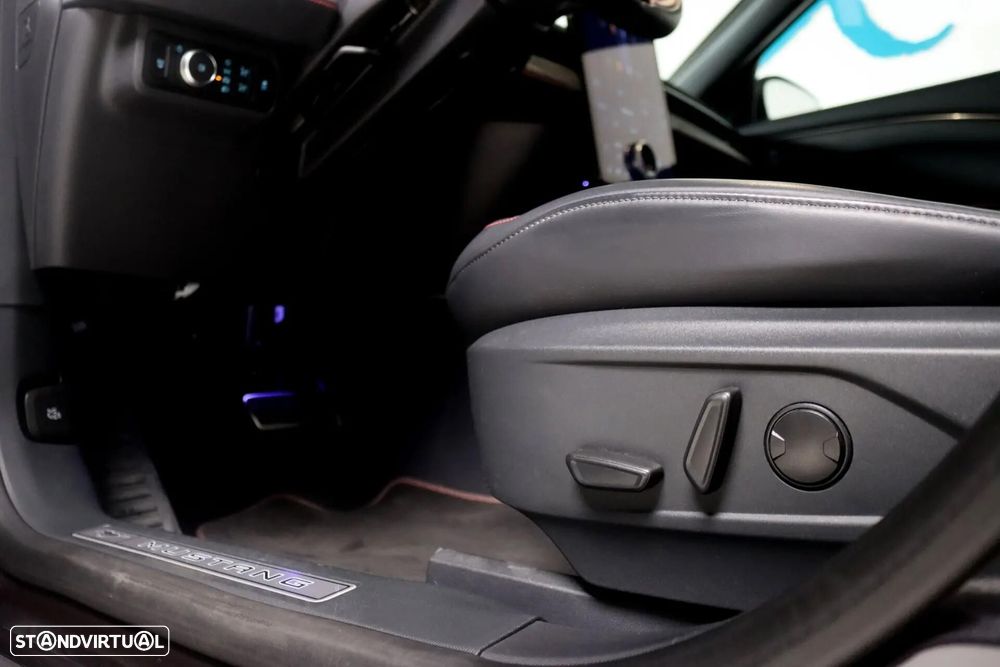Ford Mustang Mach-E 98.7 kWh Premium AWD - 23