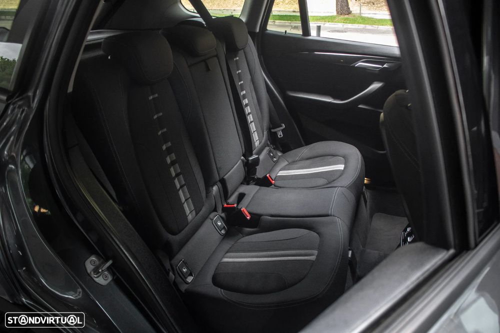 BMW X1 16 d sDrive Line Sport - 30
