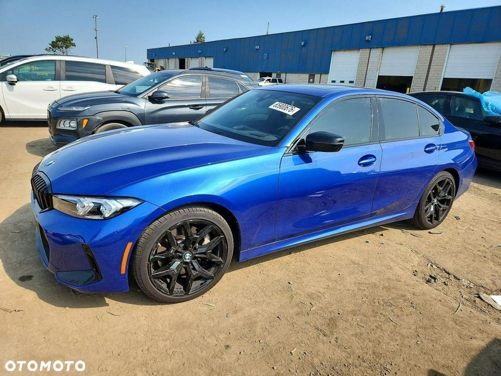 BMW Seria 3 330i xDrive M Sport - 1