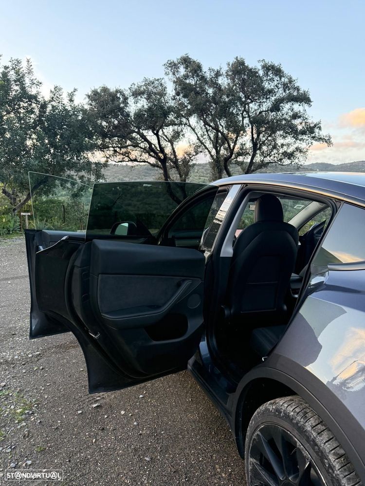 Tesla Model Y Long Range Tração Integral - 10