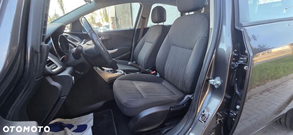 Opel Astra 1.6 Active - 29