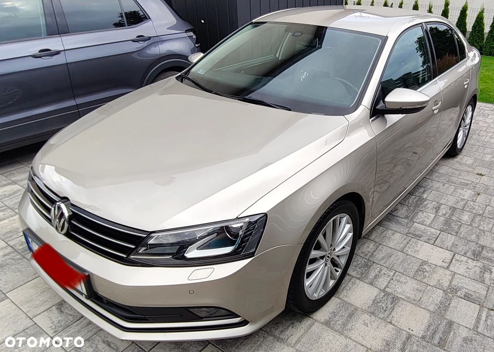 Volkswagen Jetta 1.4 TSI BMT Highline DSG - 1