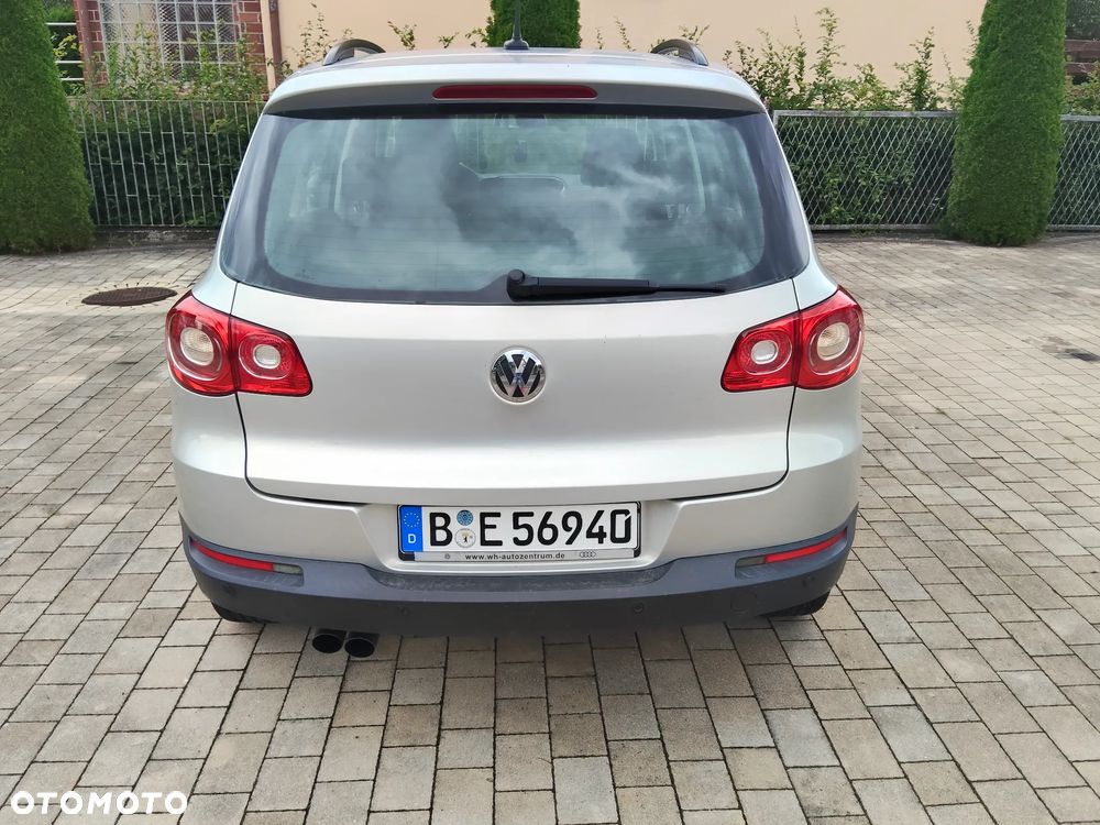 Volkswagen Tiguan - 5