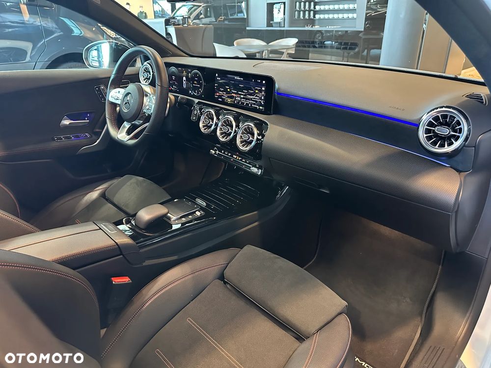 Mercedes-Benz Klasa A 200 AMG Line 7G-DCT - 15