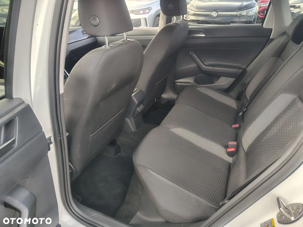 Volkswagen Polo - 13