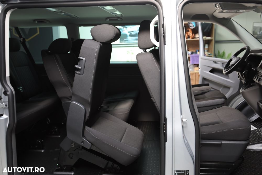 Volkswagen Caravelle LR Highline DSG - 9