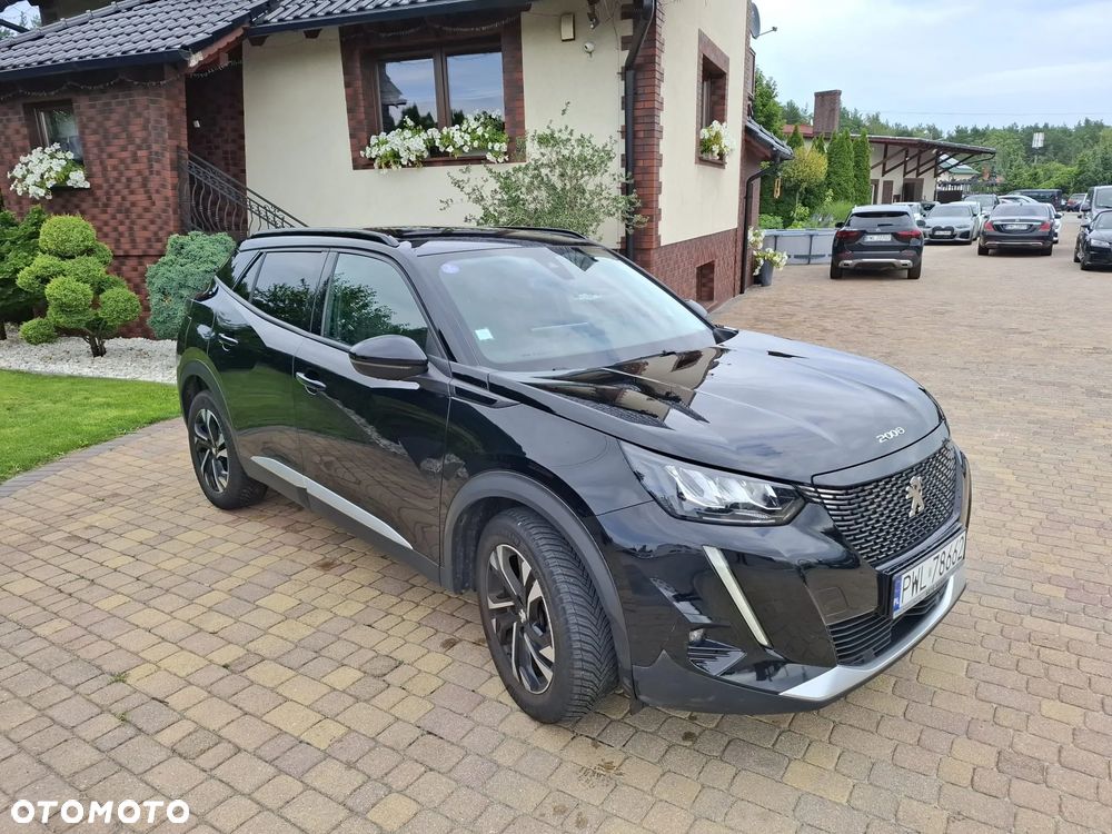 Peugeot 2008 PureTech 130 EAT8 GT - 1