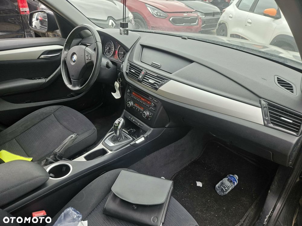 BMW X1 sDrive16d Sport Line - 13