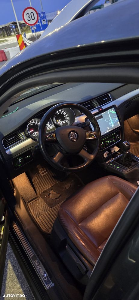 Skoda Superb 1.6 TDI FAMILY - 5