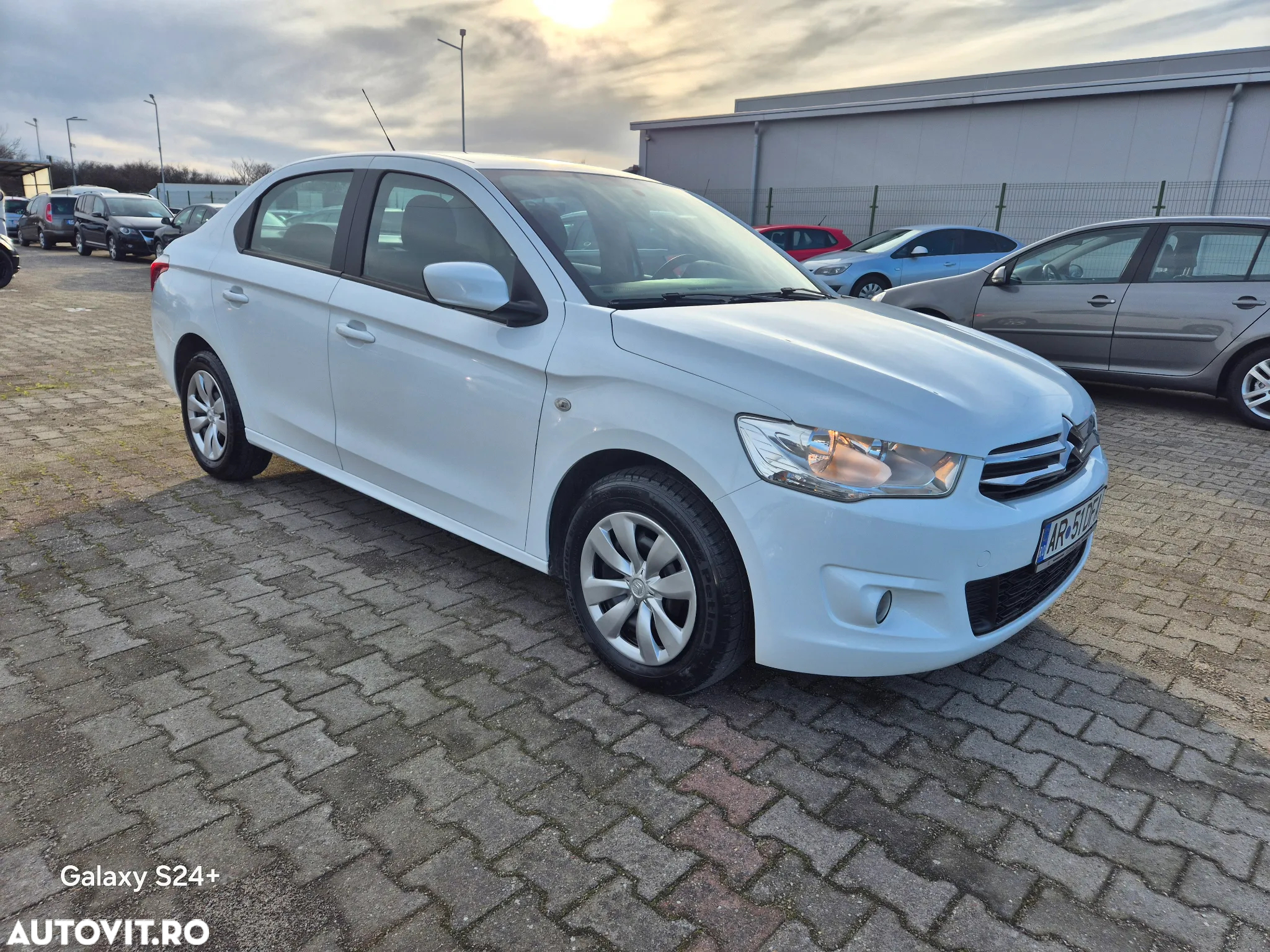 Citroën C-Elysée 1.6 BlueHDi BVM Live - 3
