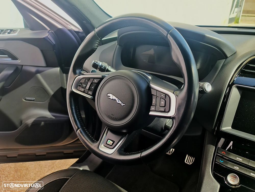 Jaguar F-Pace 20d AWD Aut. R-Sport - 9