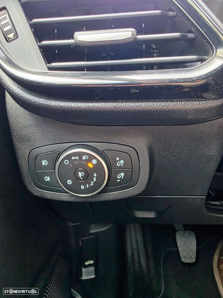 Ford Fiesta 1.1 Ti-VCT Titanium - 27