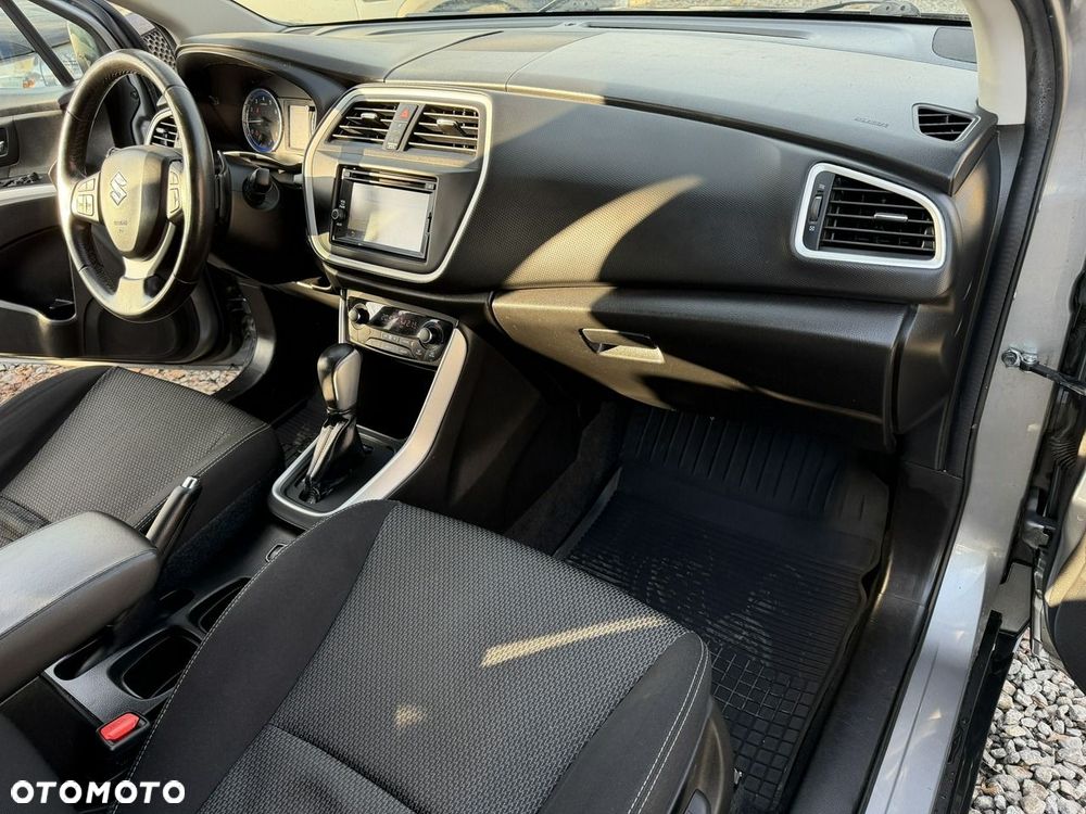 Suzuki S-Cross 2014
