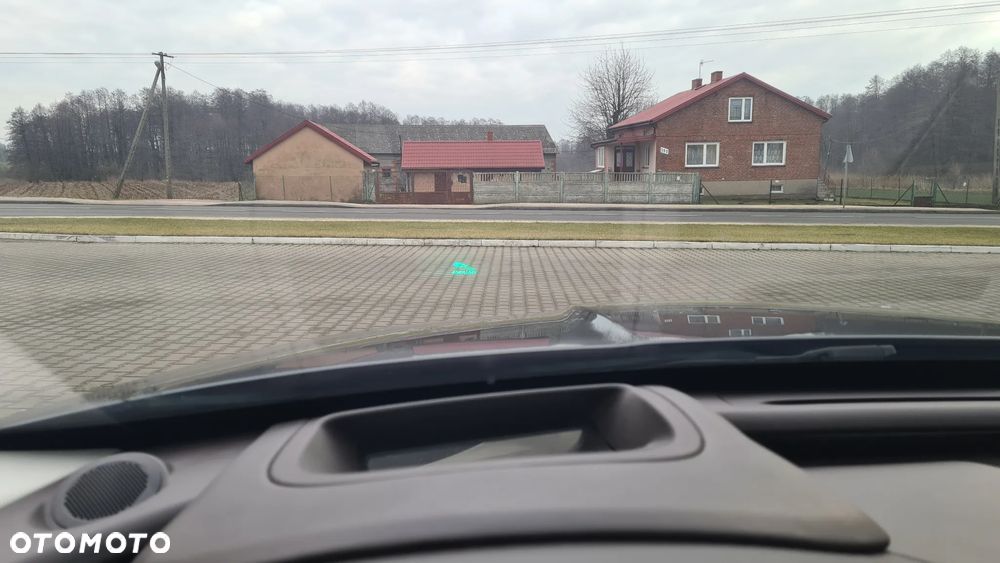 Jaguar XF 20d Portfolio - 9