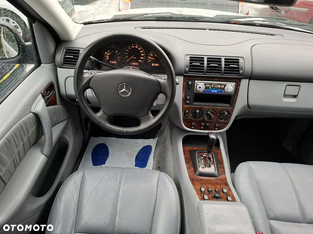 Mercedes-Benz ML 320 - 16