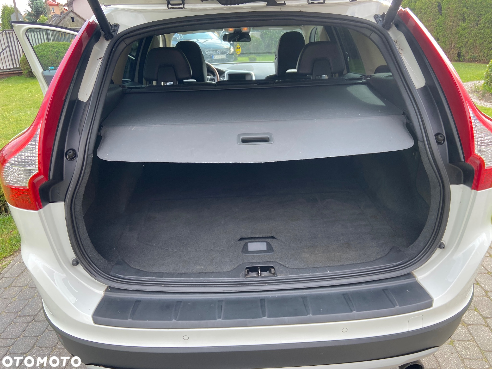 Volvo XC 60 3.2 AWD Kinetic - 21