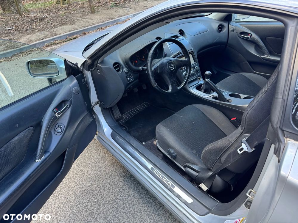 Toyota Celica 1.8 VVT-i Sol - 18