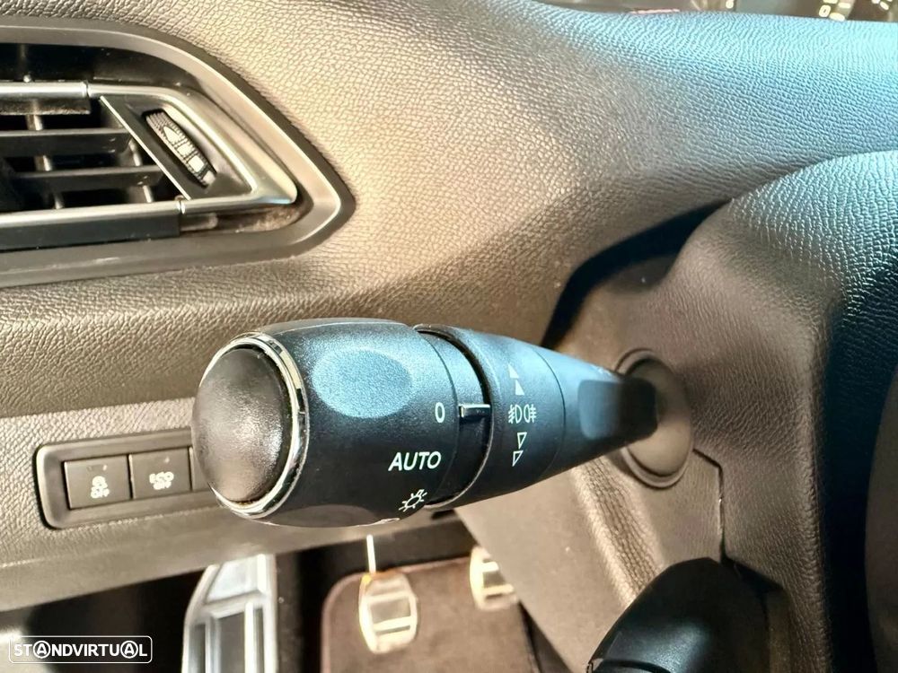 Peugeot 308 SW 2.0 BlueHDi GT Line - 15