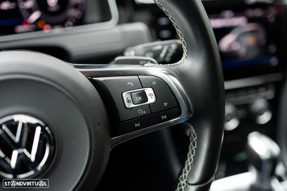 VW Golf 2.0 TDI GTD DSG - 38